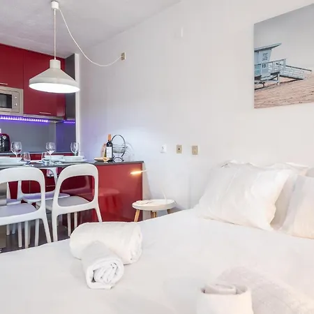 #070 T0 Edifício By Holidays Apartamento Albufeira