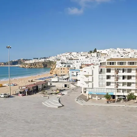 #070 T0 Edifício By Holidays *