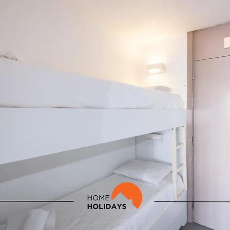 Apartamento #070 T0 Edifício By Holidays